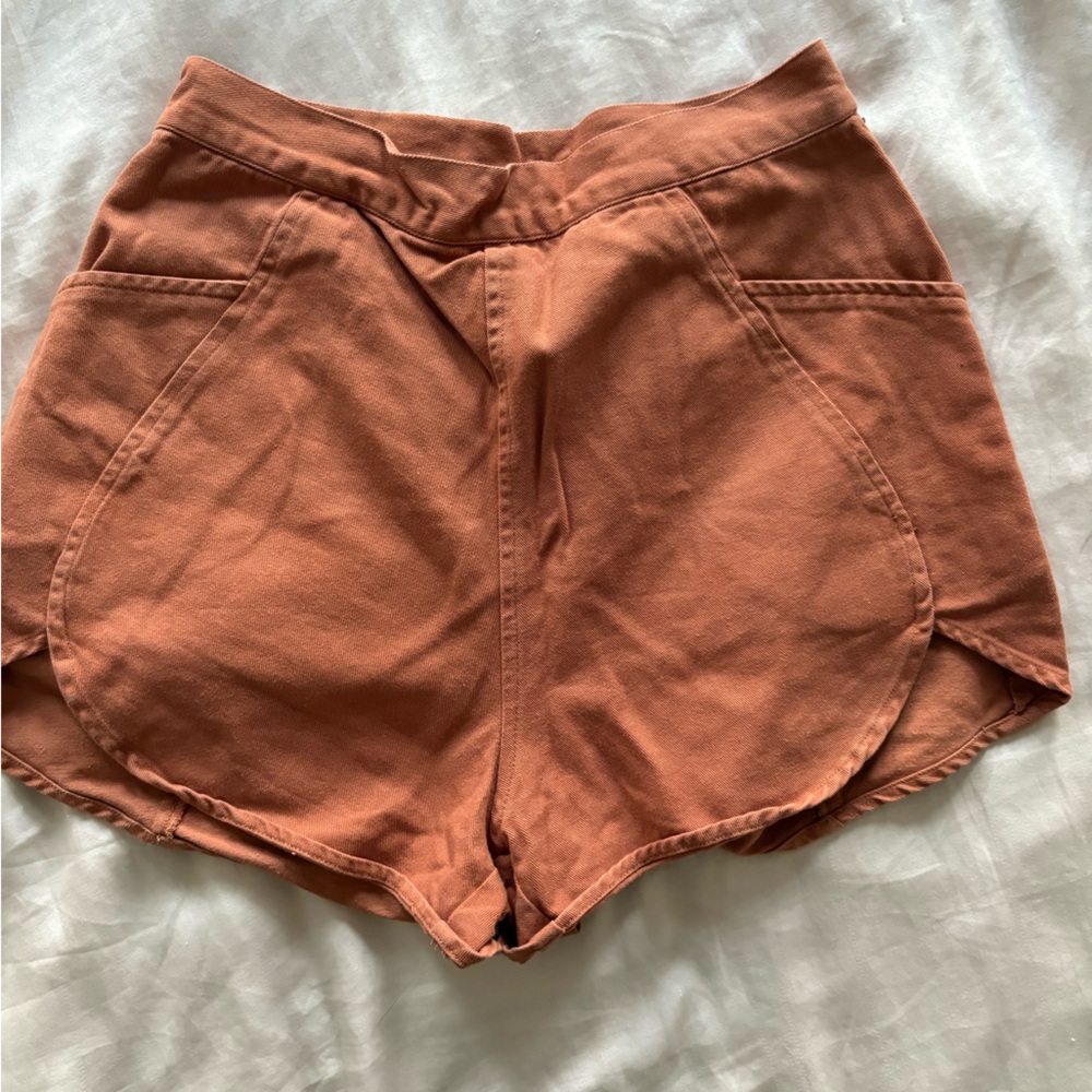 Samantha Pleet Scallop Hem Mini Shorts